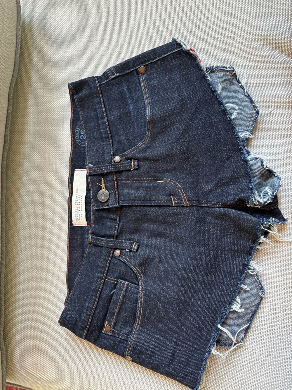 Marc Jacobs Dark Indigo Denim Jeans with Copper Stitchings 26 booty shorts